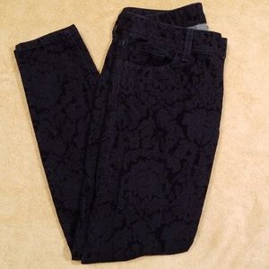 Banana Republic Indigo Print Ankle Jeans in 28
